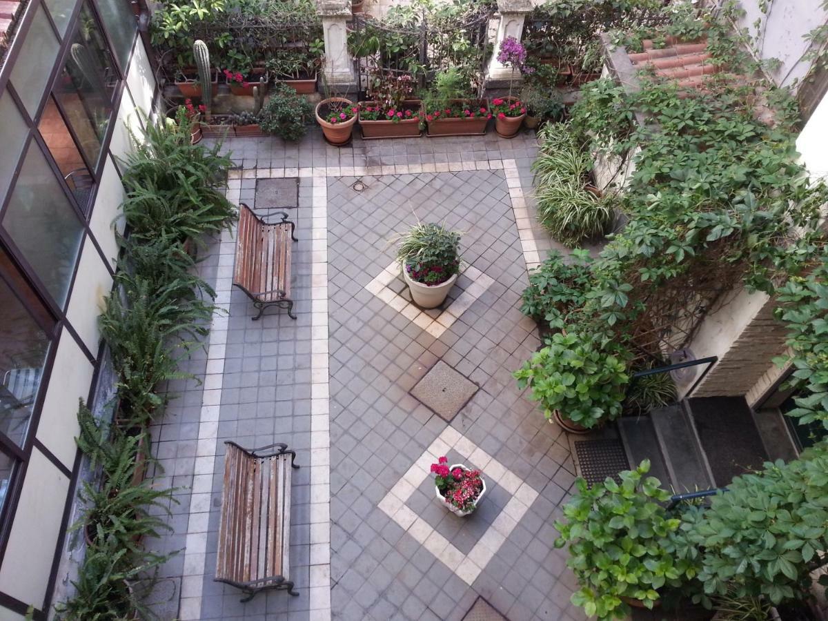 B&B Antico Corso Catania Luaran gambar